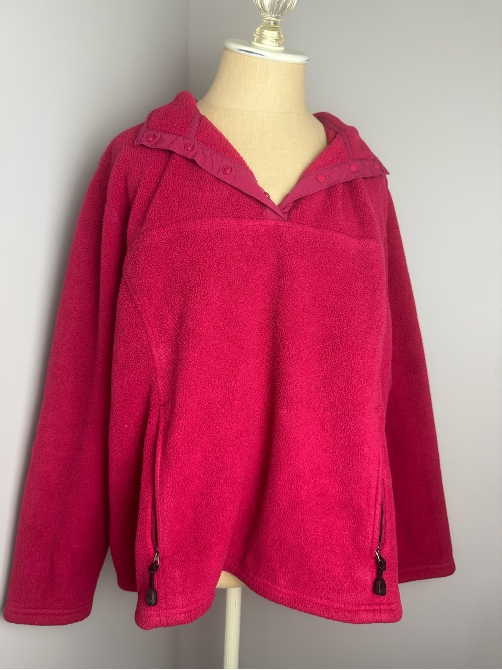 Vintage L.L. Bean Deep Pink Fleece Pullover *fits like a l/xl*